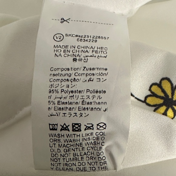 SHEIN White Dress with Colorful Floral Sleeves - Picture 5 of 5